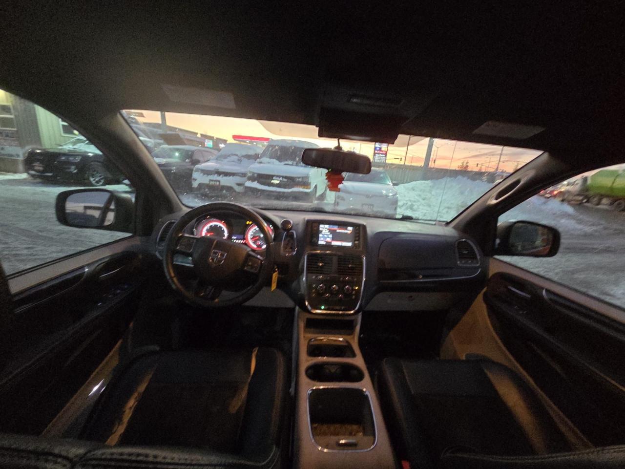 2014 Dodge Grand Caravan 30th, AS IS, WELL SERVICED, RUNS AND DRIVES Photo