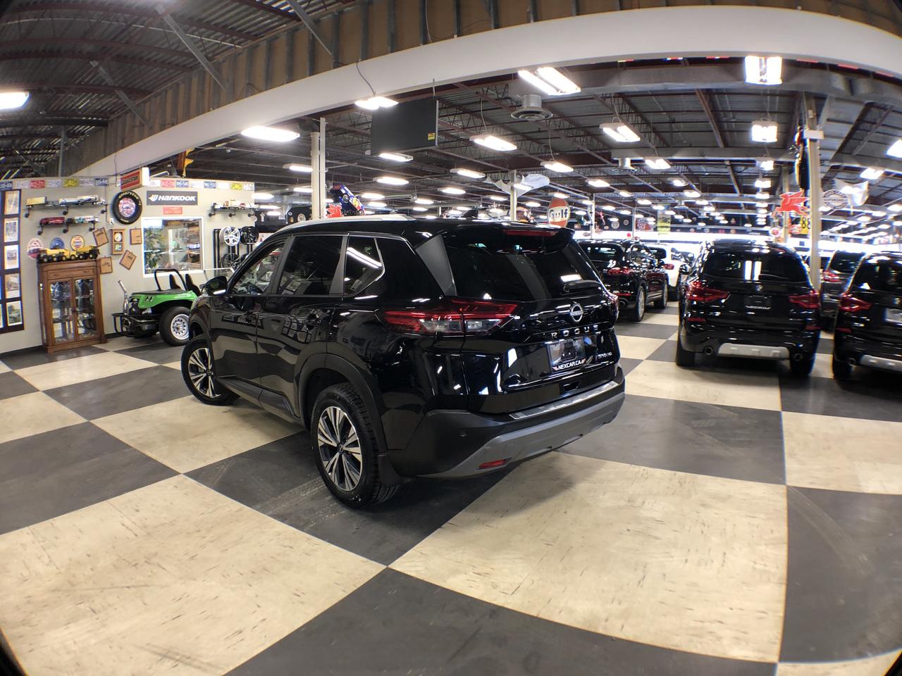 2023 Nissan Rogue SV AWD P/SUROOF B/SPOT L/ASSIST P/TRUNK CAMERA Photo4