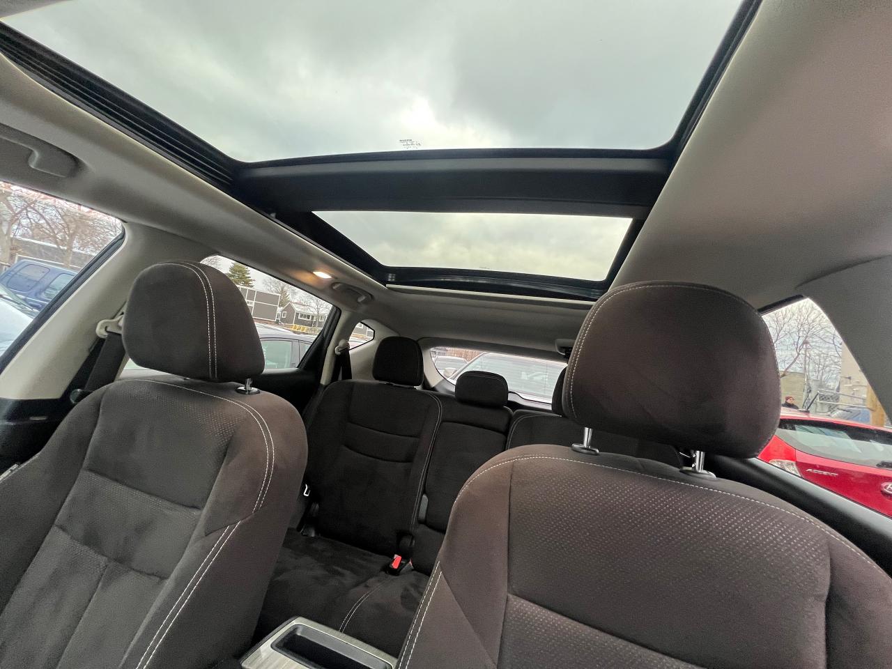 2017 Nissan Murano SV-NAV-SUNROOF-BACK CAM-HEATED SEATS & MORE! Photo