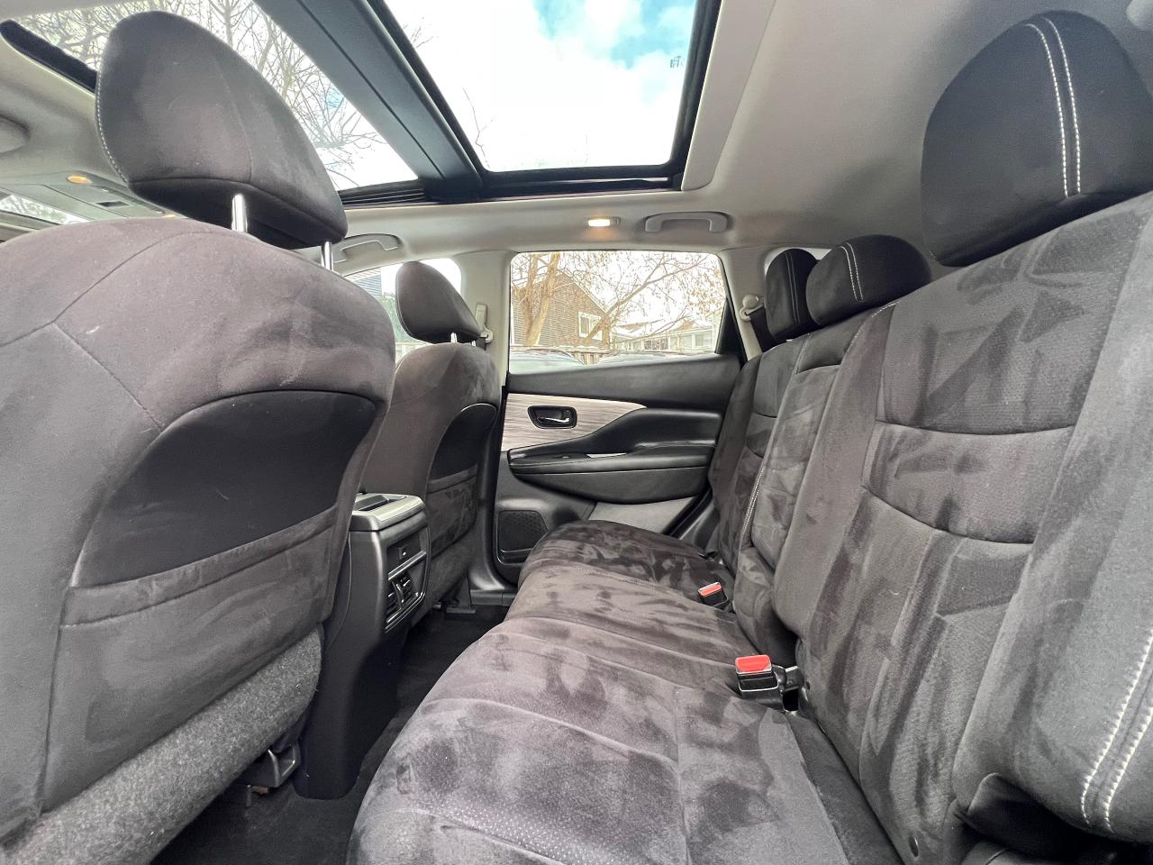 2017 Nissan Murano SV-NAV-SUNROOF-BACK CAM-HEATED SEATS & MORE! Photo