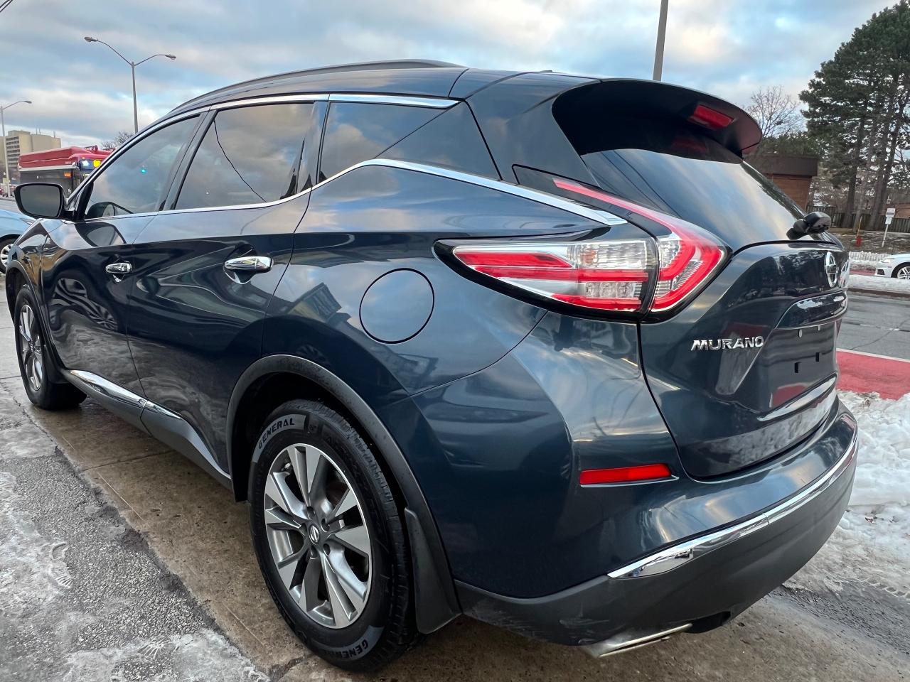 2017 Nissan Murano SV-NAV-SUNROOF-BACK CAM-HEATED SEATS & MORE! Photo4