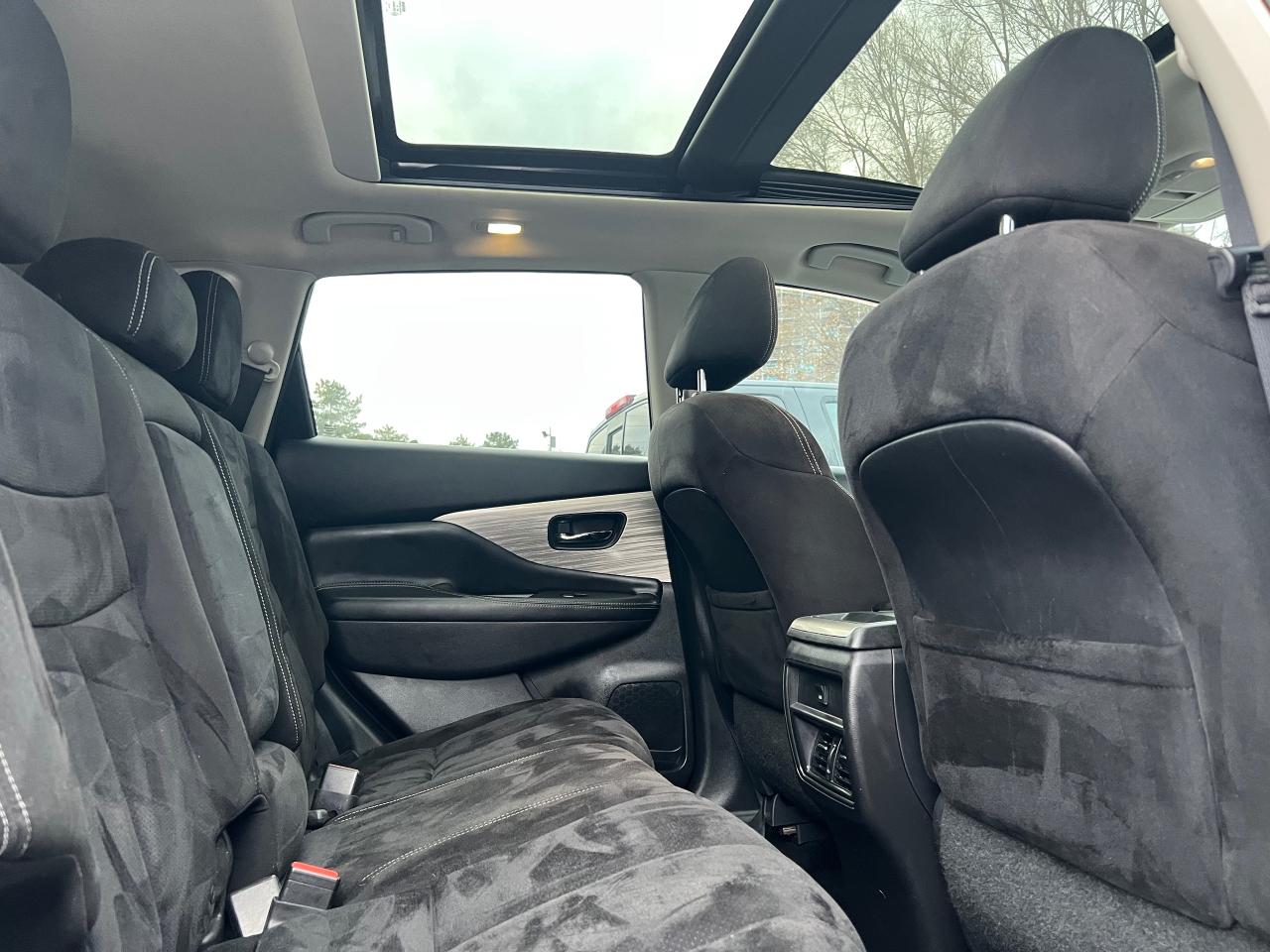 2017 Nissan Murano SV-NAV-SUNROOF-BACK CAM-HEATED SEATS & MORE! Photo