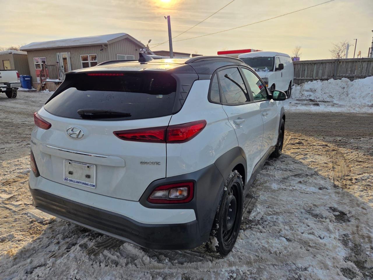 2021 Hyundai KONA ULTIMATE, LOADED, NO ACCIDENT, 1 OWNER, CERTIFIED Photo