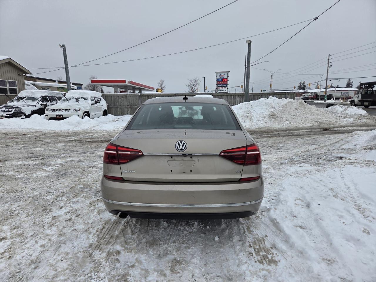 2017 Volkswagen Passat TRENDLINE+, AUTO, 4 CYL, ALLOYS, NO ACCIDENT, CERT Photo