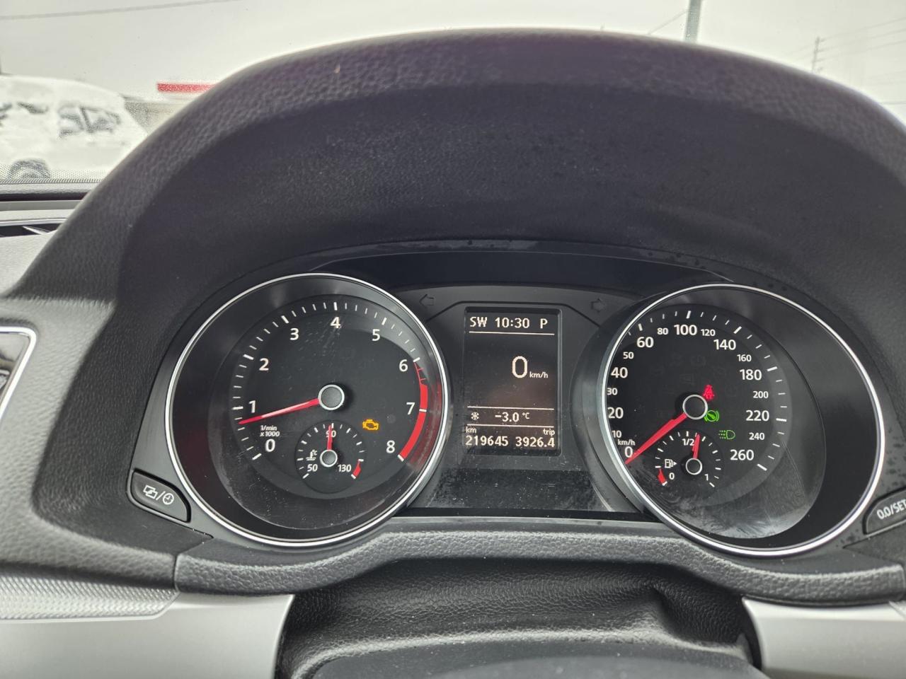 2017 Volkswagen Passat TRENDLINE+, AUTO, 4 CYL, ALLOYS, NO ACCIDENT, CERT Photo