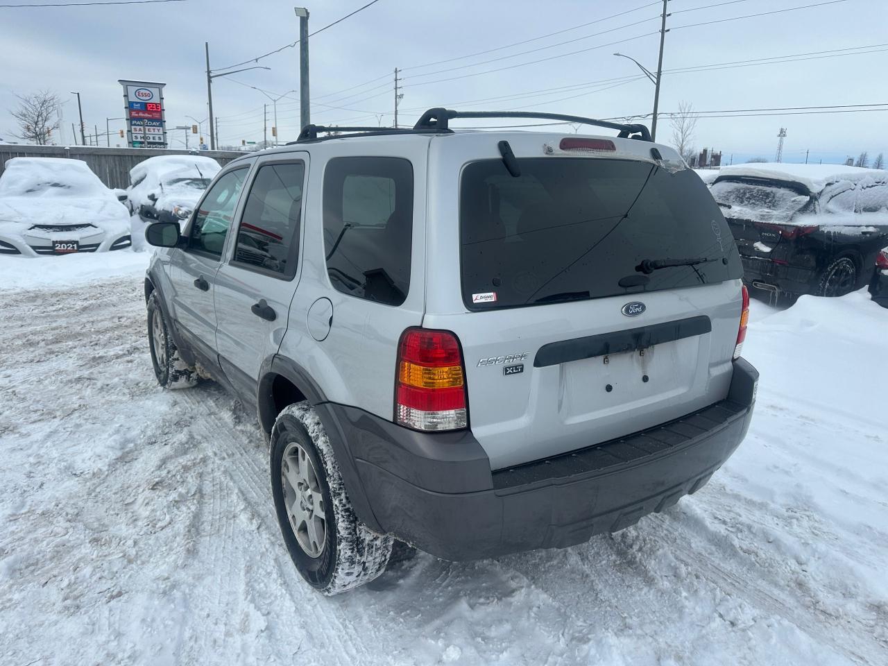 2005 Ford Escape XLT, V6, GREAT SHAPE, ONLY 187KMS, AS IS SPECIAL Photo2