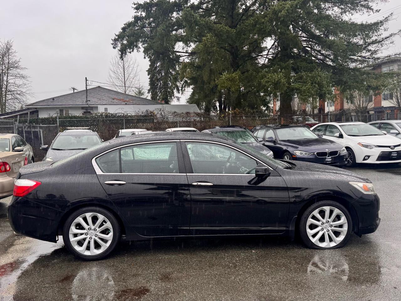 2013 Honda Accord FINANCING AVAILABLE Photo4