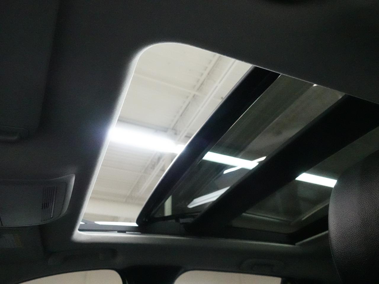 2023 Mazda CX-50 GS-L | AWD | Sunroof | ACC | BSM | CarPlay