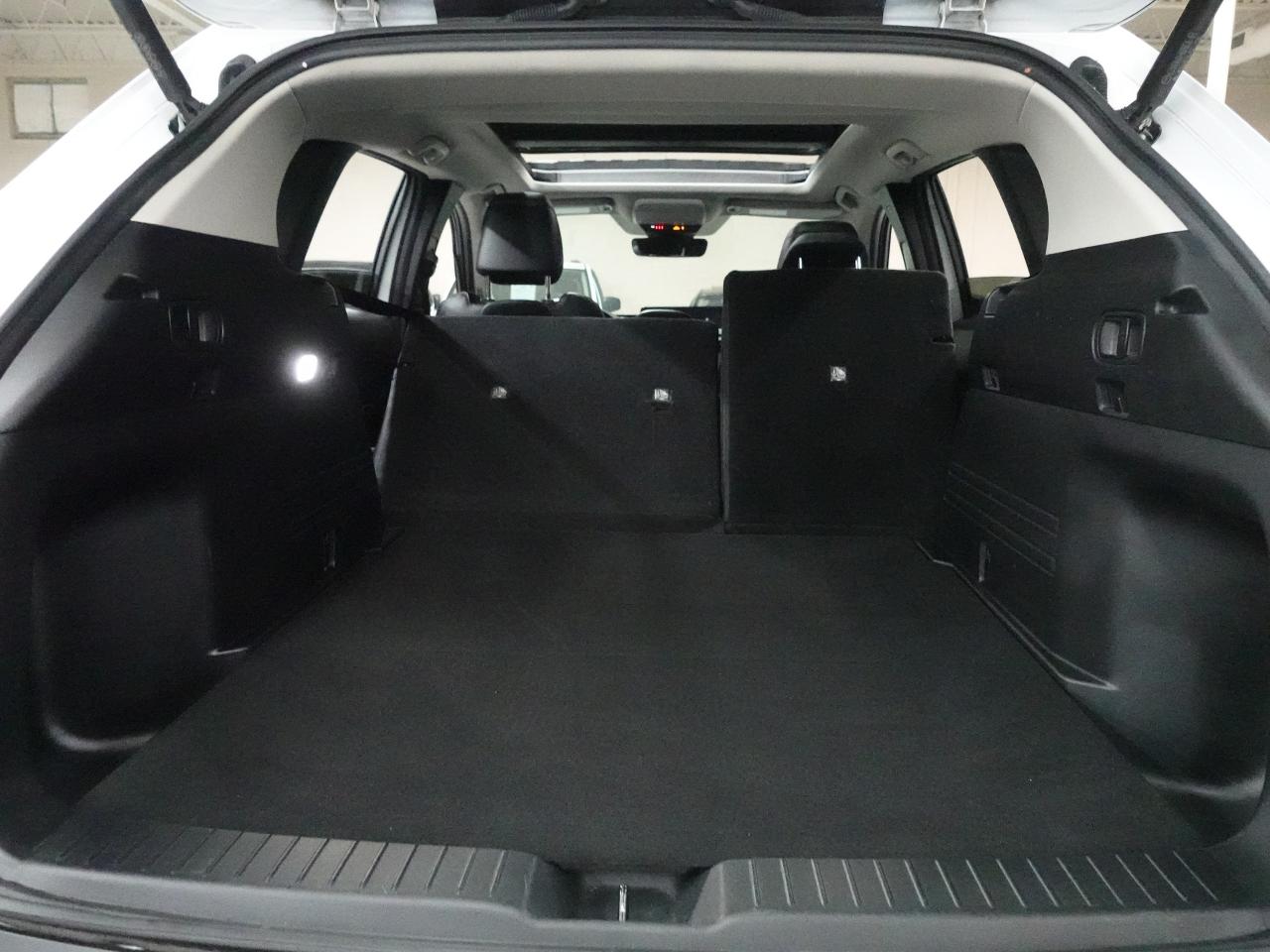 2023 Mazda CX-50 GS-L | AWD | Sunroof | ACC | BSM | CarPlay