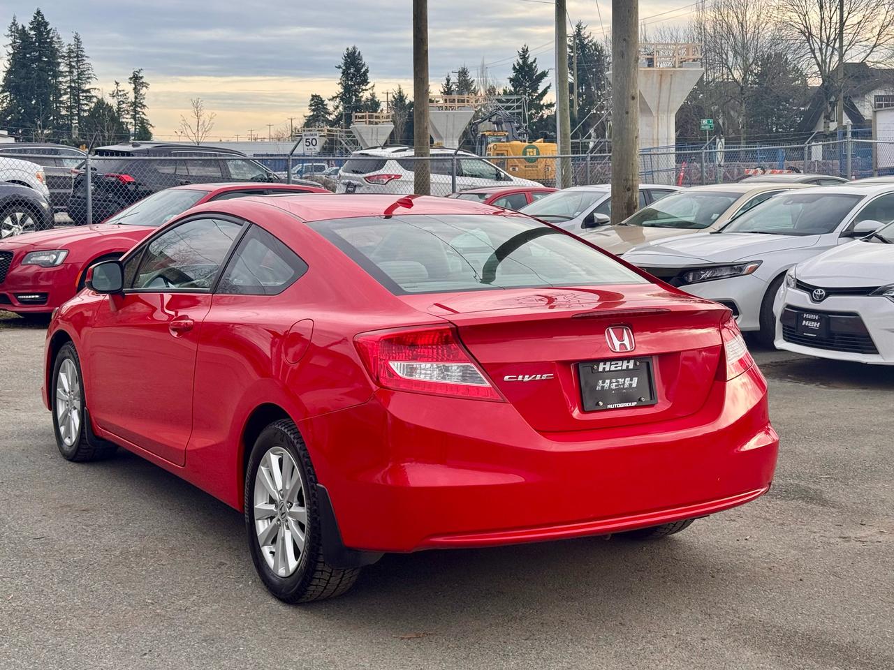 2012 Honda Civic FINANCING AVAILABLE Photo7