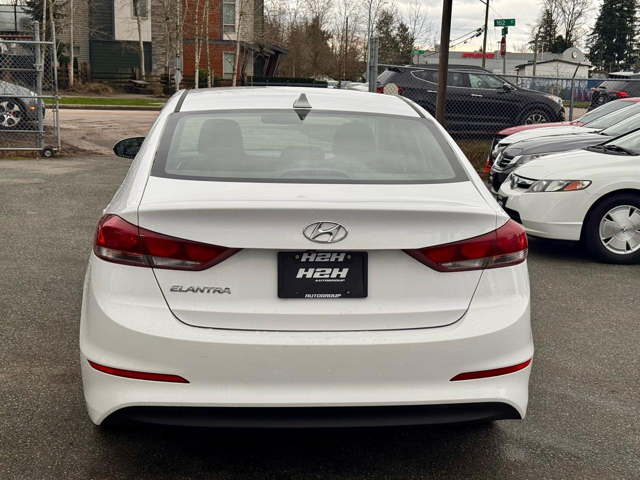 2018 Hyundai Elantra FINANCING AVAILABLE Photo6