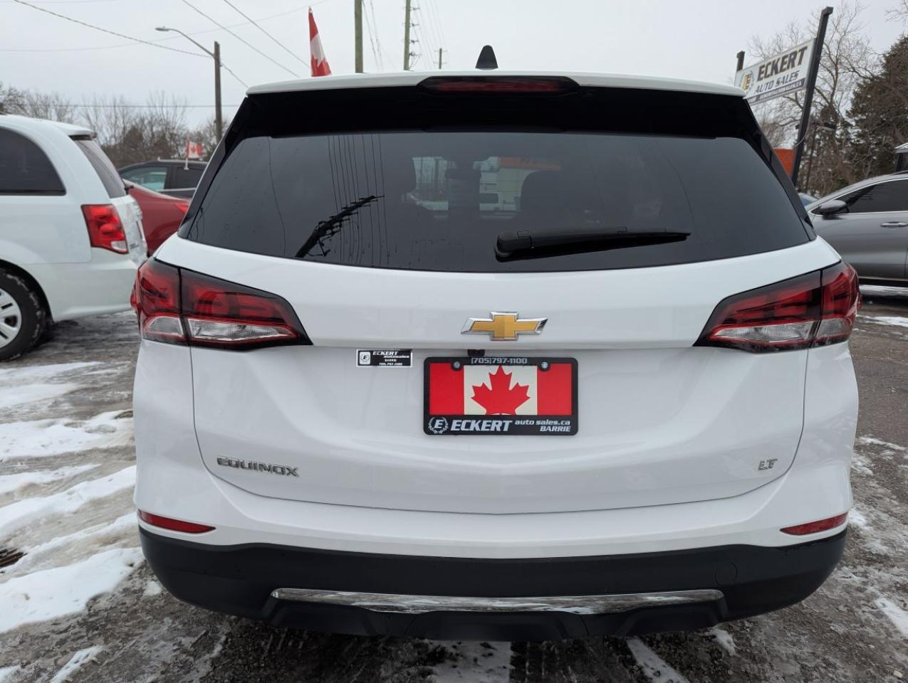 2023 Chevrolet Equinox LT WITH LOW LOW KILOMETERS!! Photo