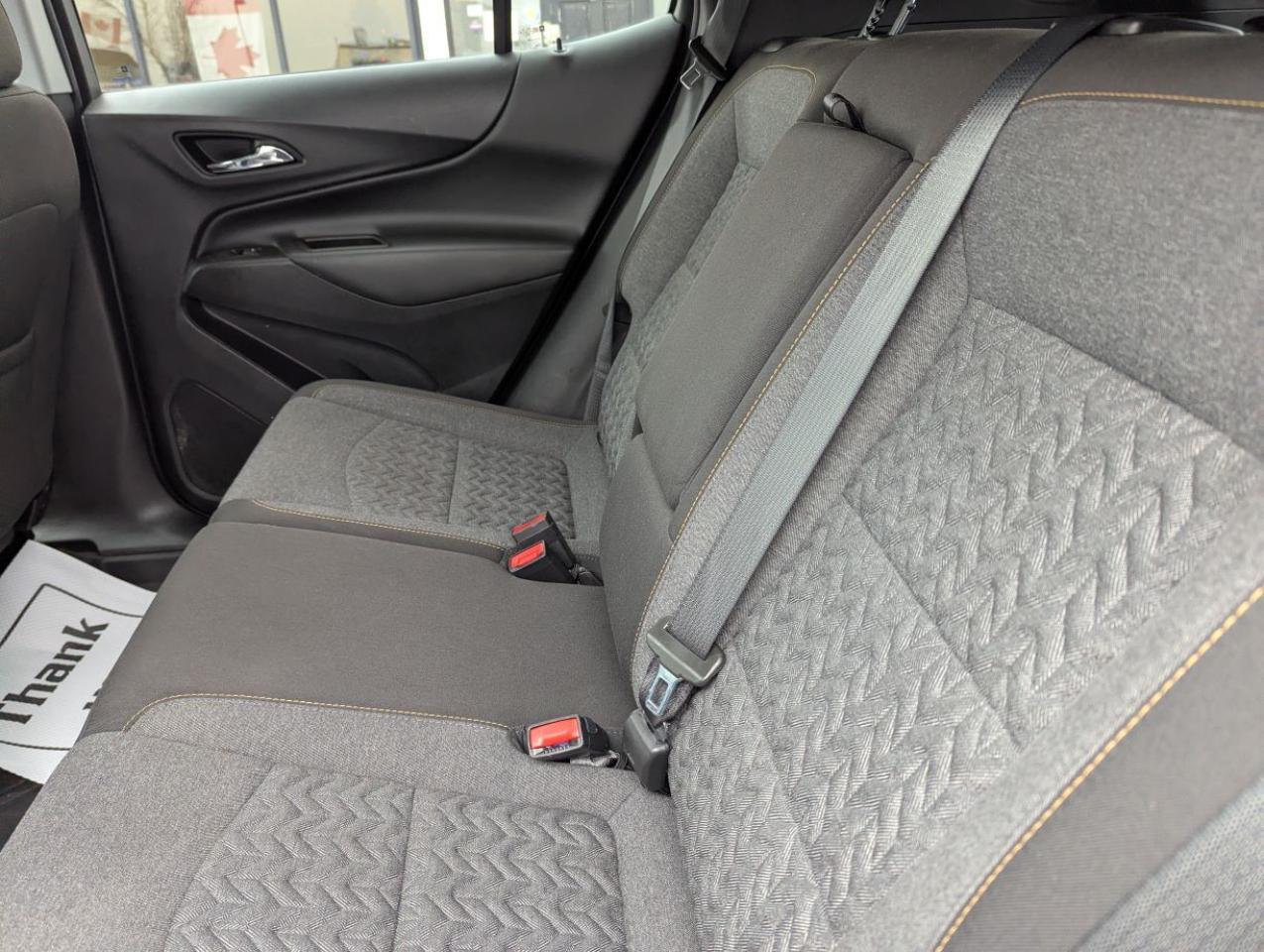 2023 Chevrolet Equinox LT WITH LOW LOW KILOMETERS!! Photo