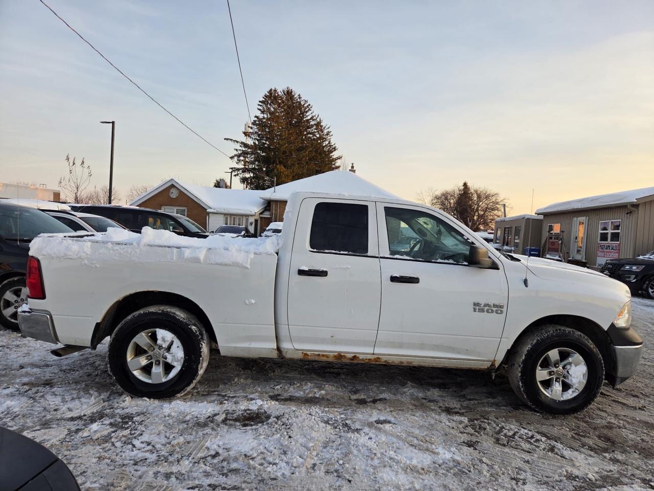 2013 RAM 1500 ST 4X4, V6, CREW CAB, OVERHEATS, AS IS SPECIAL Photo
