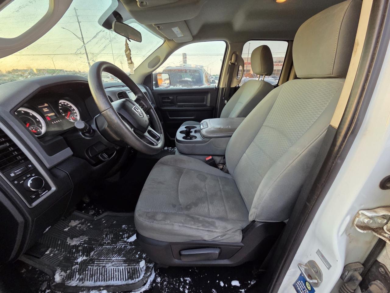 2013 RAM 1500 ST 4X4, V6, CREW CAB, OVERHEATS, AS IS SPECIAL Photo
