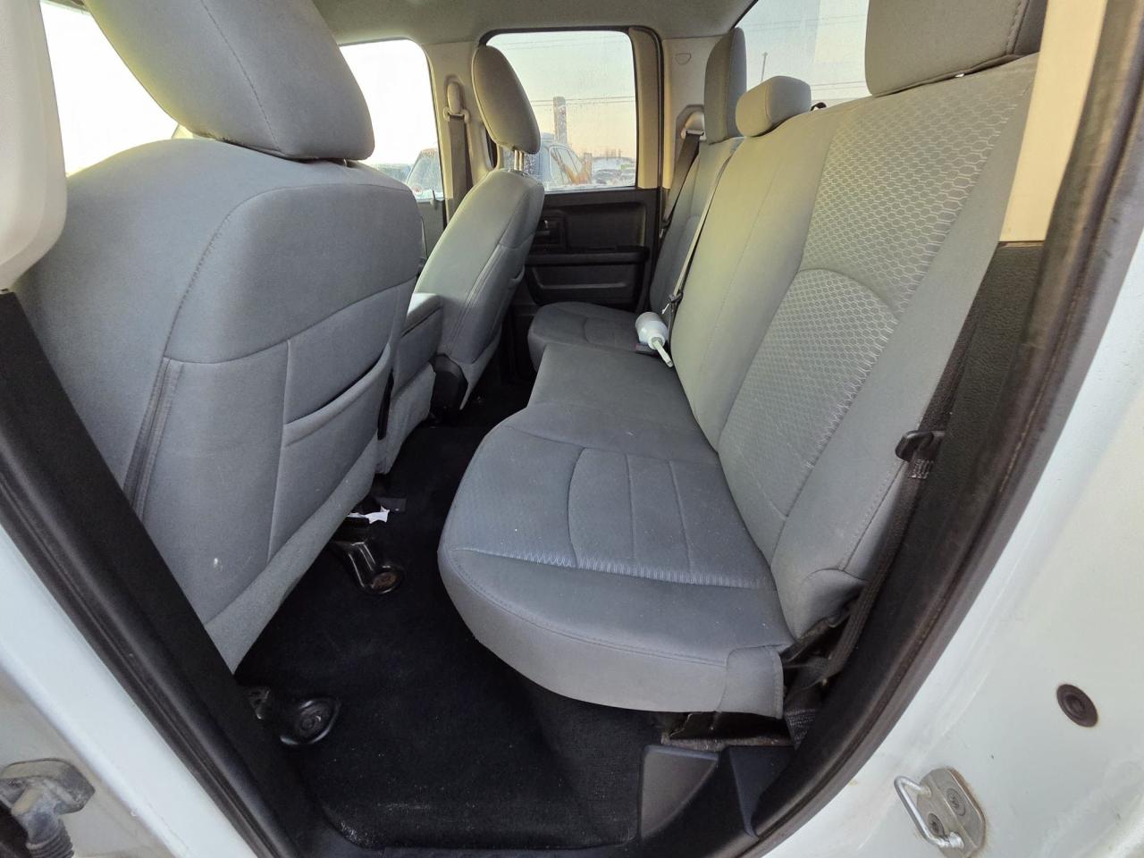 2013 RAM 1500 ST 4X4, V6, CREW CAB, OVERHEATS, AS IS SPECIAL Photo