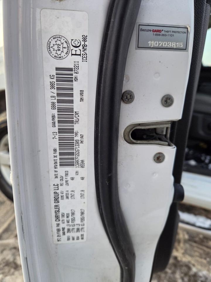 2013 RAM 1500 ST 4X4, V6, CREW CAB, OVERHEATS, AS IS SPECIAL Photo