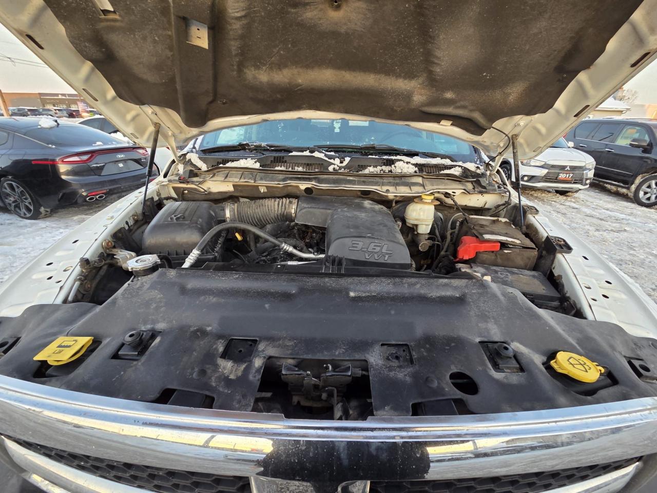 2013 RAM 1500 ST 4X4, V6, CREW CAB, OVERHEATS, AS IS SPECIAL Photo