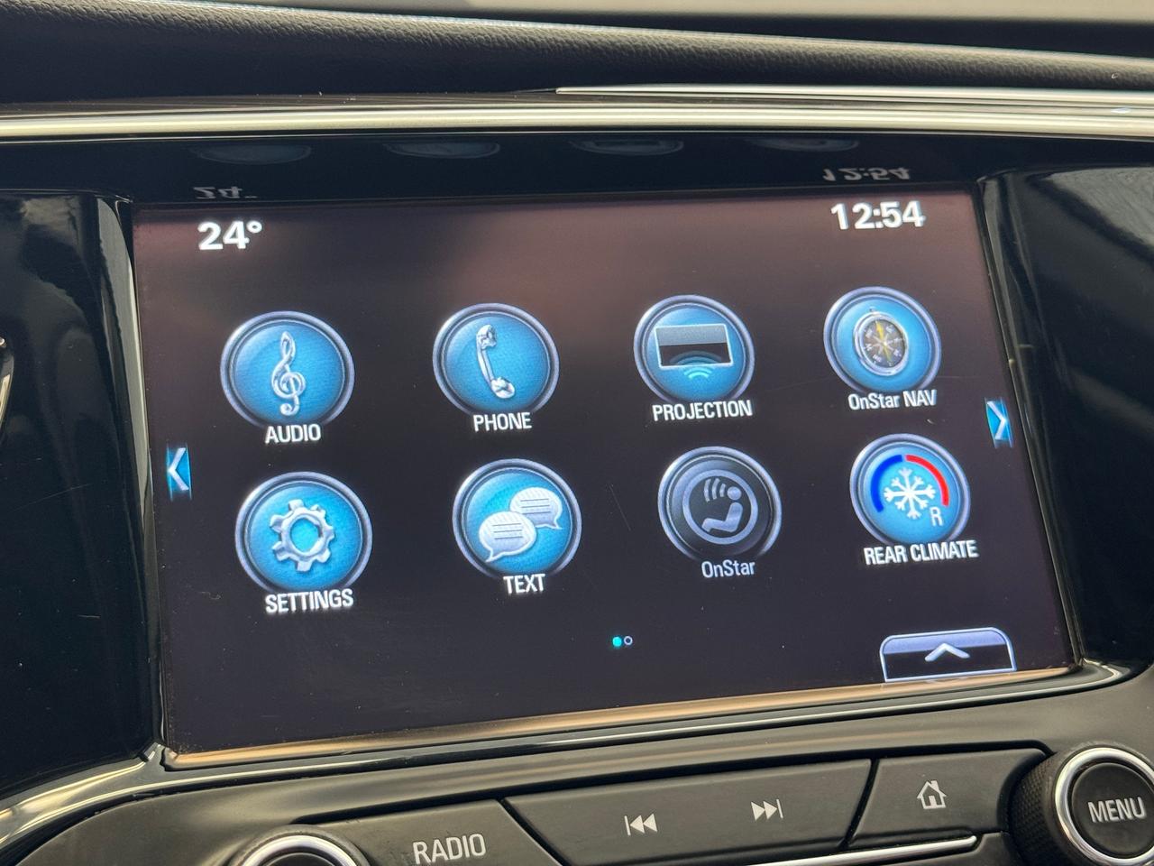 2019 Buick Envision AWD Essence+Roof+Leather+ApplePlay+CLEAN CARFAX Photo