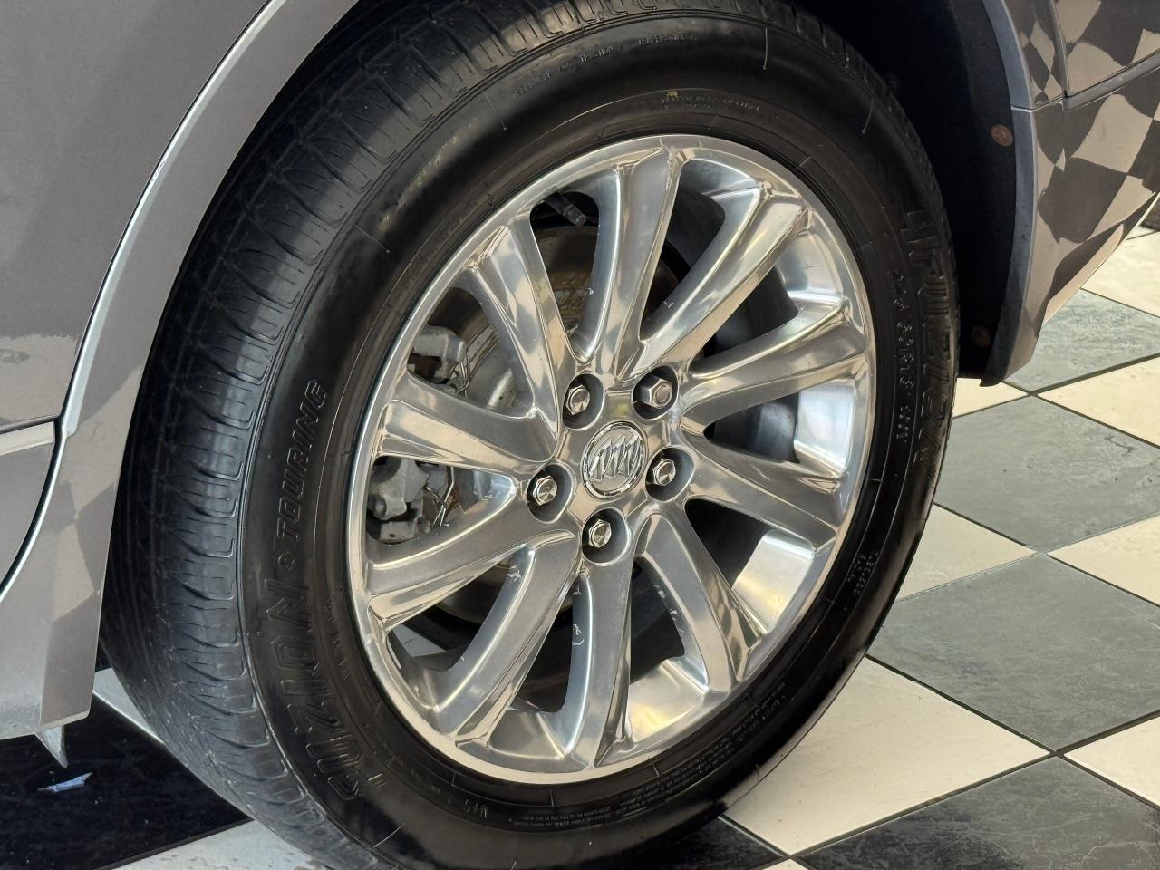 2019 Buick Envision AWD Essence+Roof+Leather+ApplePlay+CLEAN CARFAX Photo