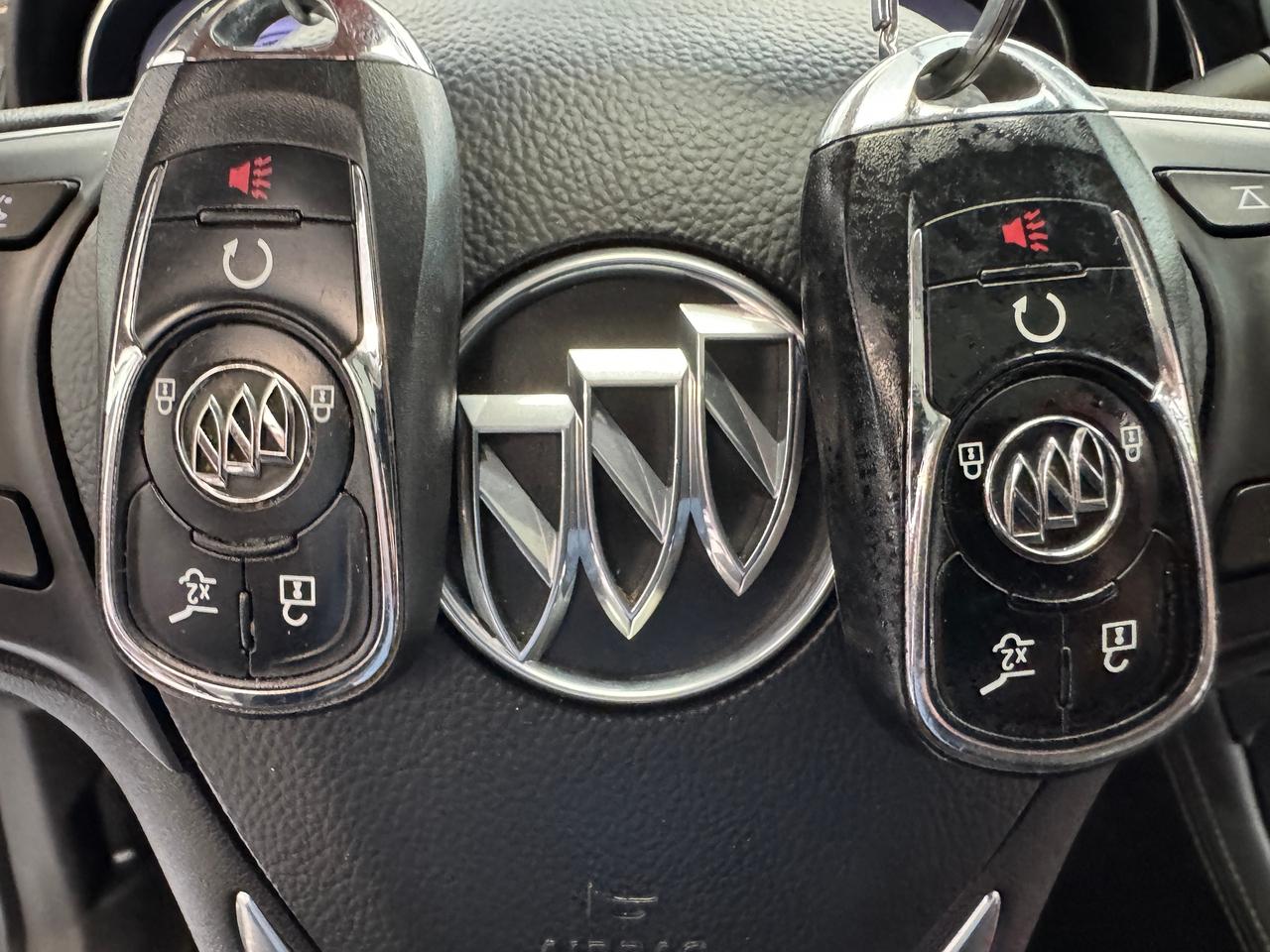 2019 Buick Envision AWD Essence+Roof+Leather+ApplePlay+CLEAN CARFAX Photo
