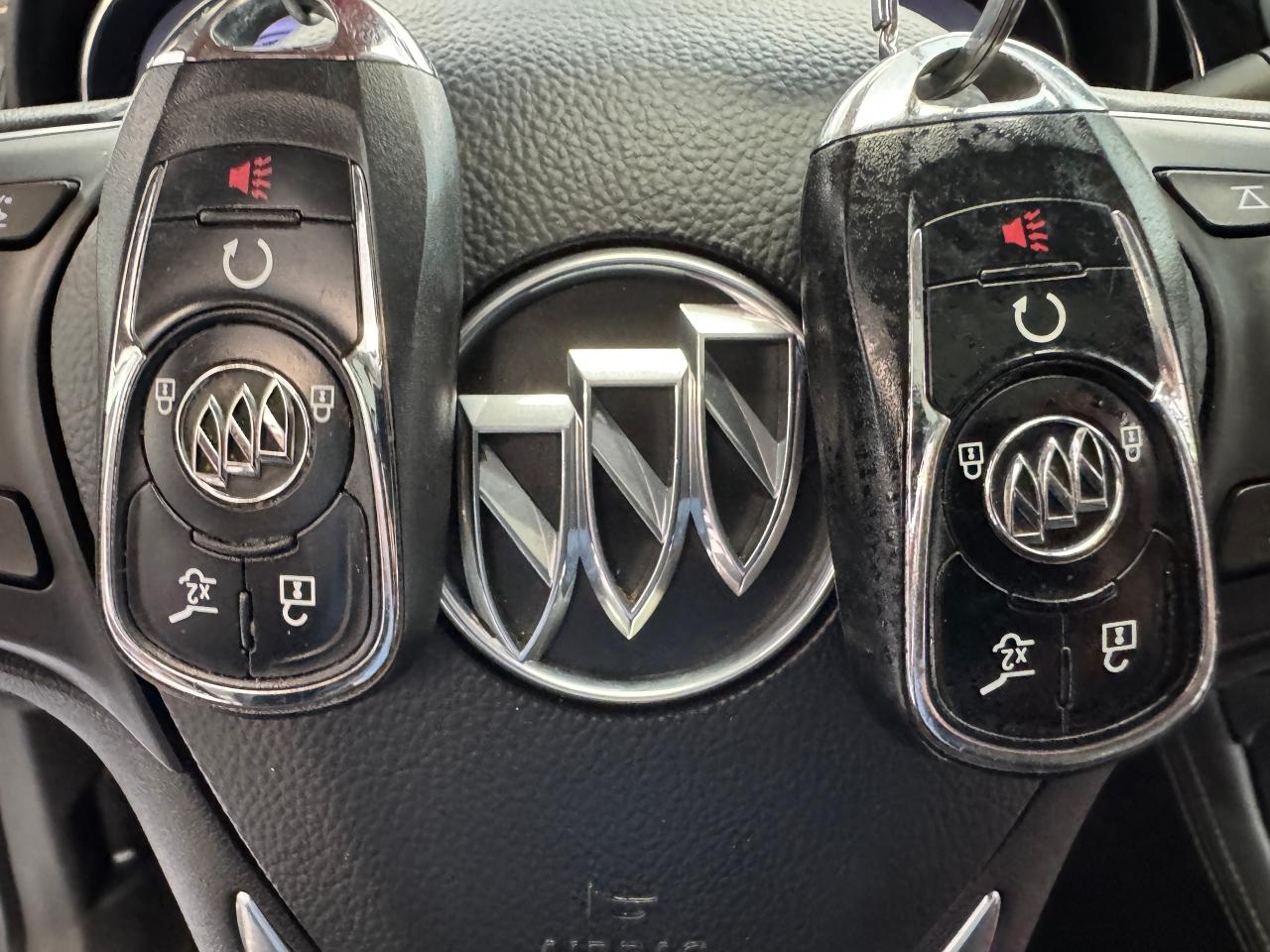 2019 Buick Envision AWD Essence+Roof+Leather+ApplePlay+CLEAN CARFAX Photo