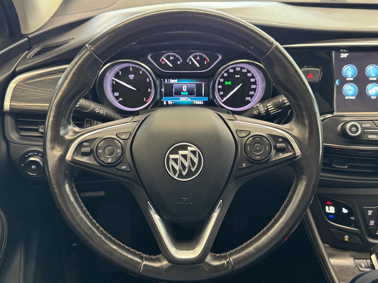 2019 Buick Envision AWD Essence+Roof+Leather+ApplePlay+CLEAN CARFAX Photo