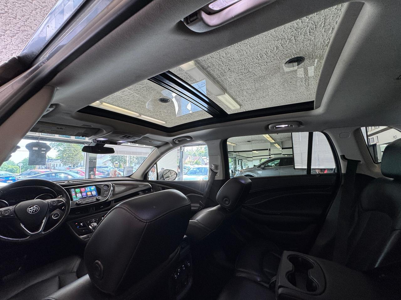 2019 Buick Envision AWD Essence+Roof+Leather+ApplePlay+CLEAN CARFAX Photo3