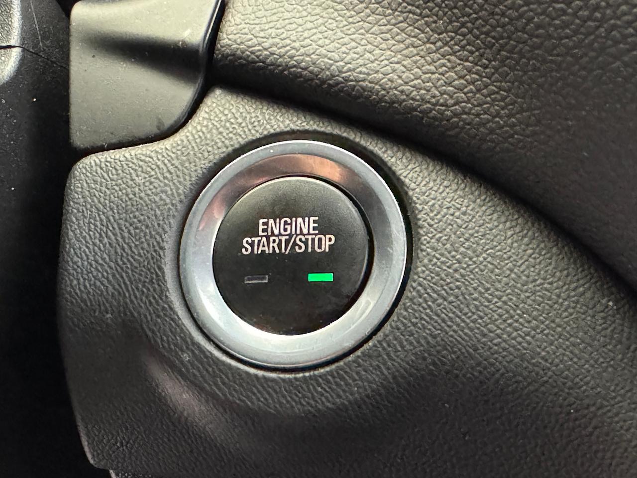 2022 Chevrolet Equinox AWD LT+New Tires+ApplePlay+CLEAN CARFAX Photo