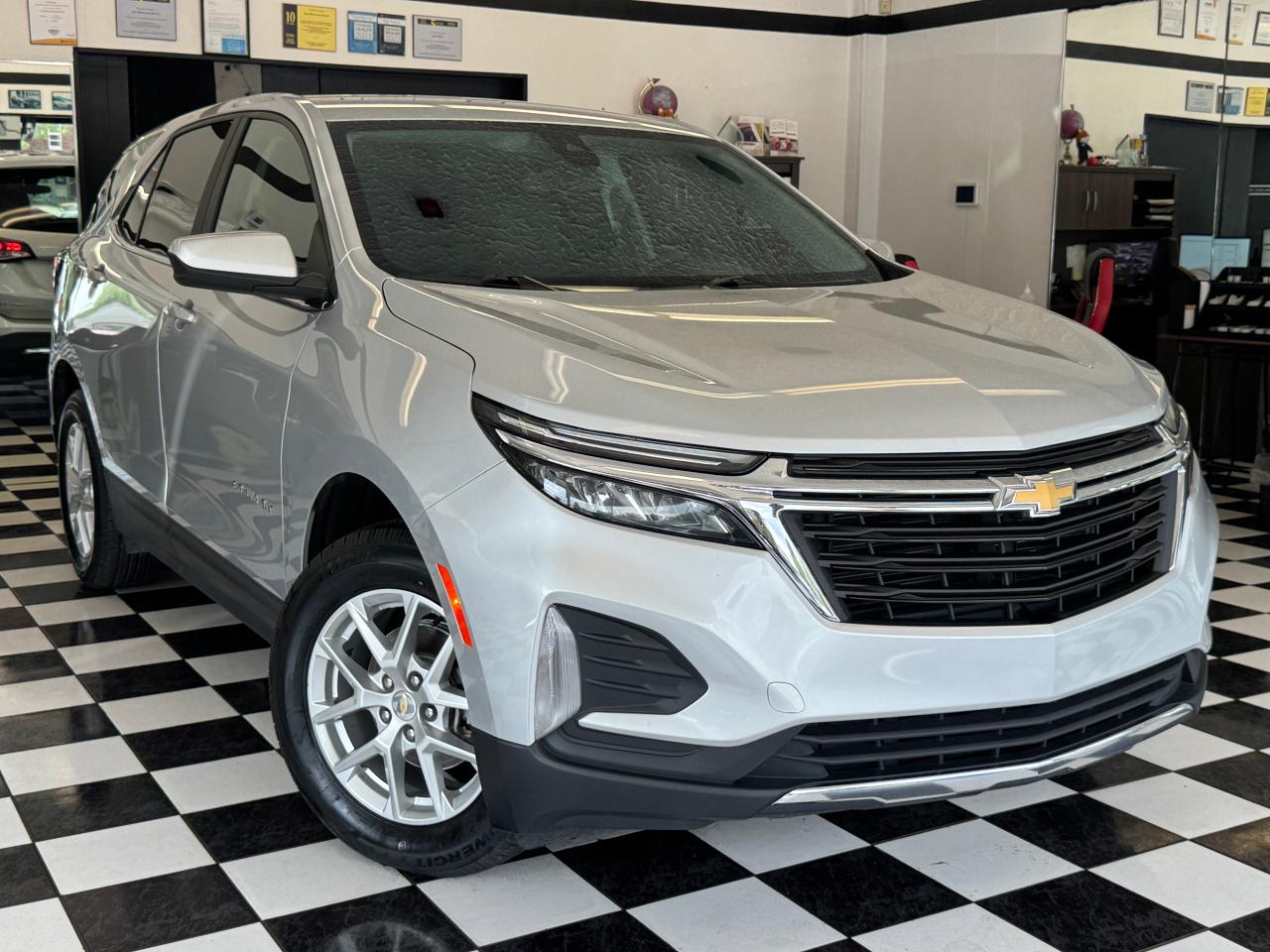 2022 Chevrolet Equinox AWD LT+New Tires+ApplePlay+CLEAN CARFAX Photo