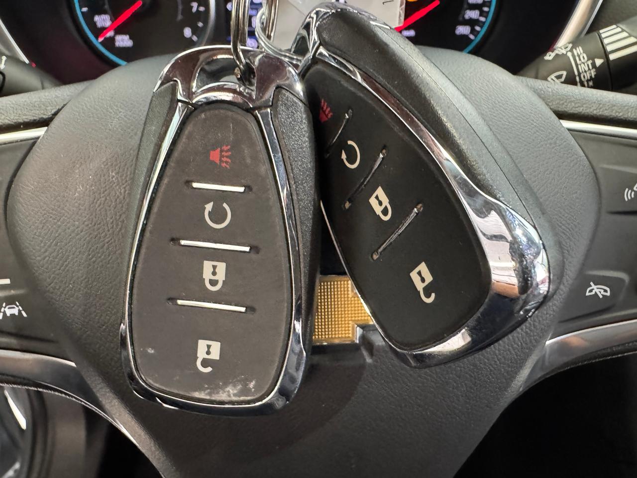 2022 Chevrolet Equinox AWD LT+New Tires+ApplePlay+CLEAN CARFAX Photo