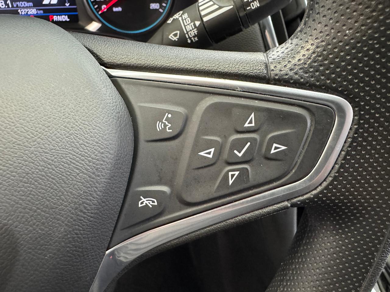 2022 Chevrolet Equinox AWD LT+New Tires+ApplePlay+CLEAN CARFAX Photo