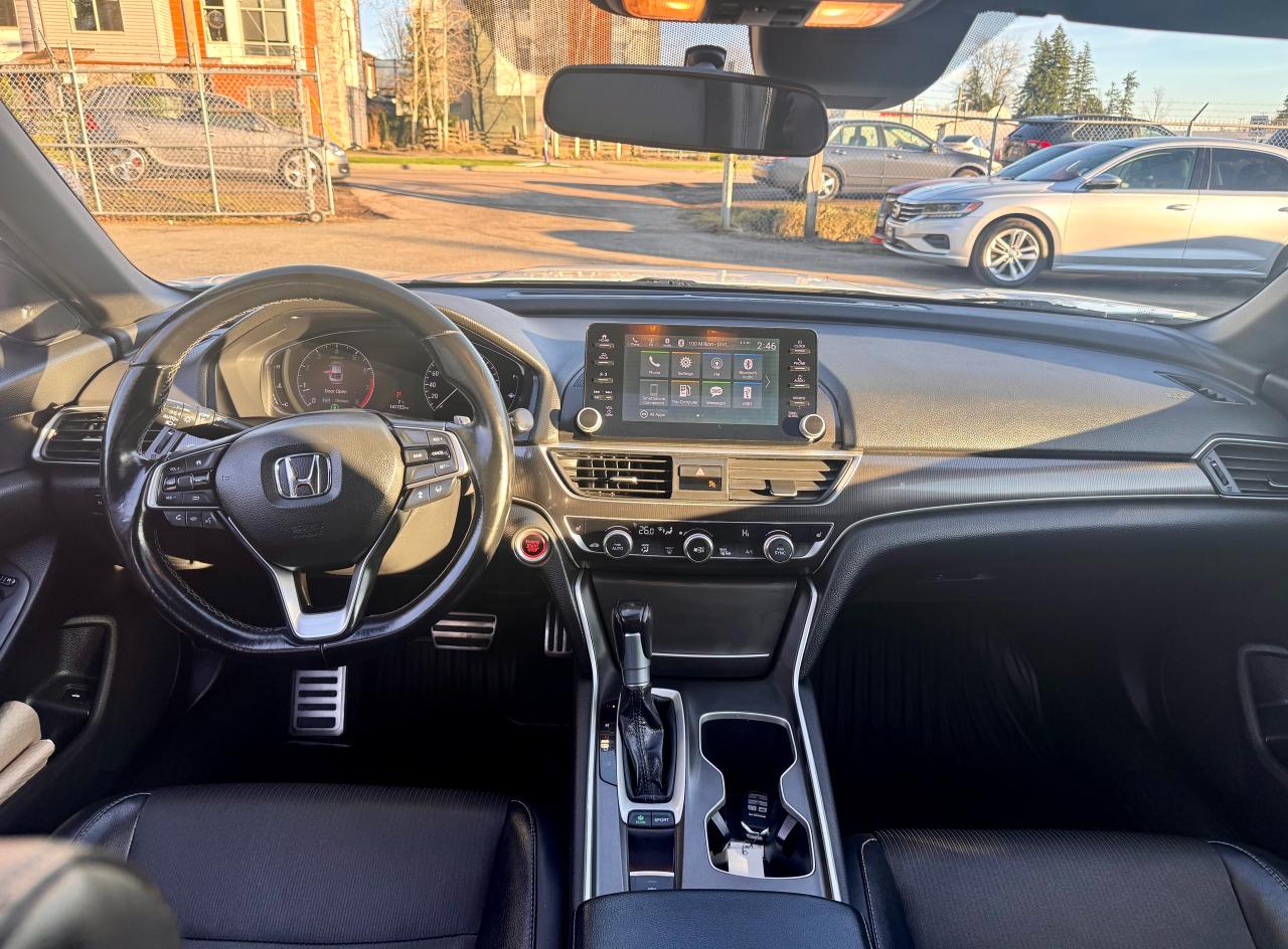 2018 Honda Accord FINANCING AVAILABLE Photo10