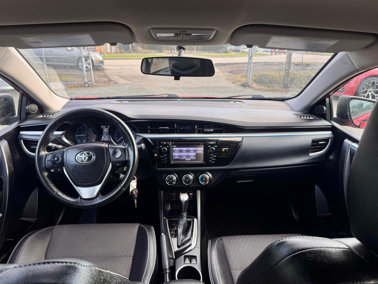 2016 Toyota Corolla FINANCING AVAILABLE Photo10