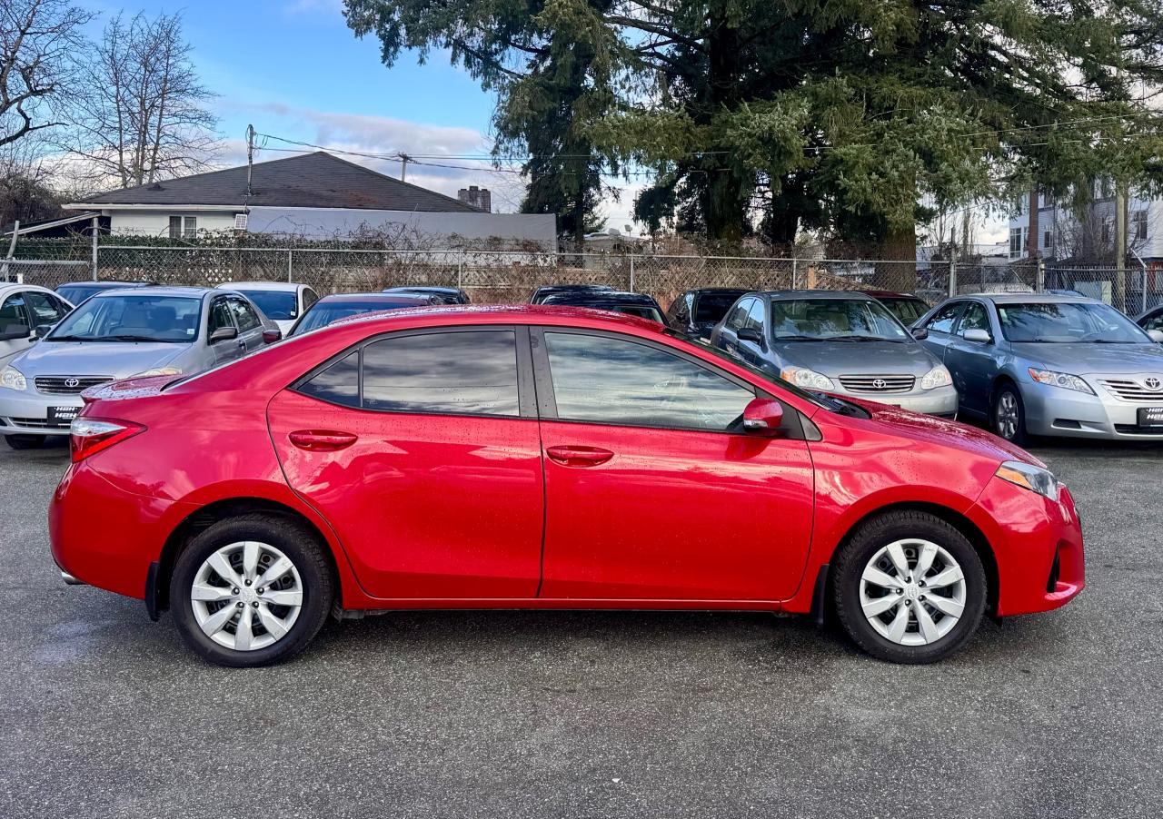 2016 Toyota Corolla FINANCING AVAILABLE Photo4