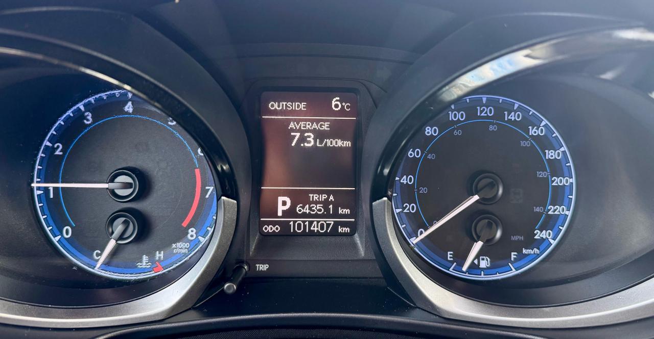 2016 Toyota Corolla FINANCING AVAILABLE Photo11