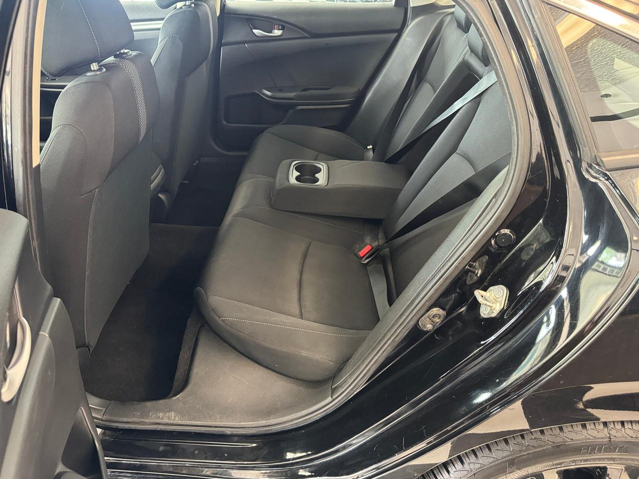 2019 Honda Civic LX Manual+New Tires+Brakes+ACCIDENT FREE Photo