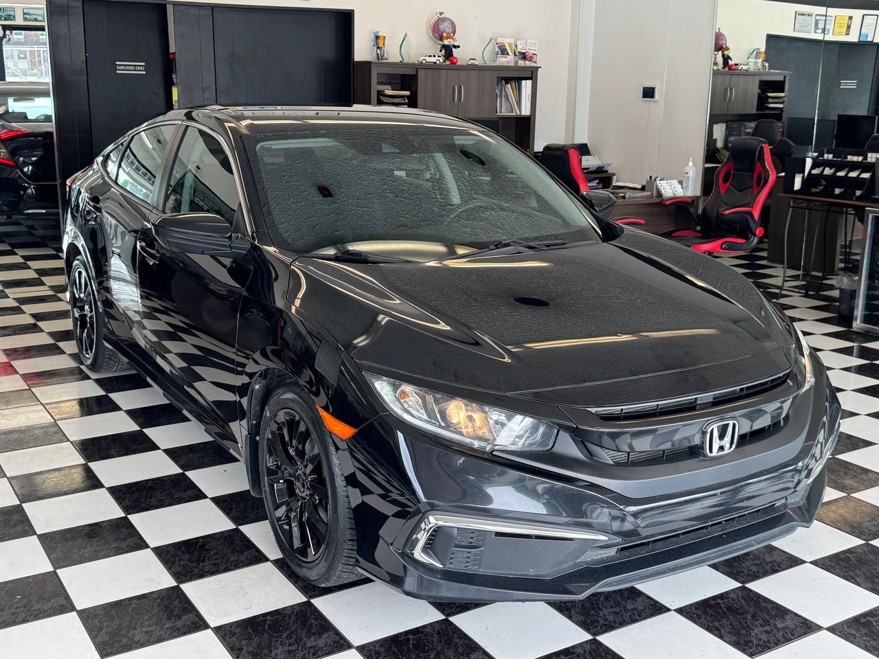 2019 Honda Civic LX Manual+New Tires+Brakes+ACCIDENT FREE Photo