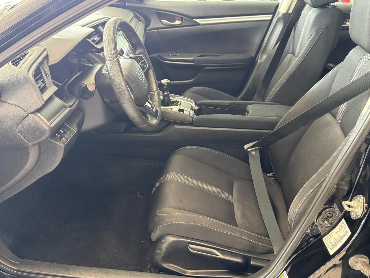 2019 Honda Civic LX Manual+New Tires+Brakes+ACCIDENT FREE Photo