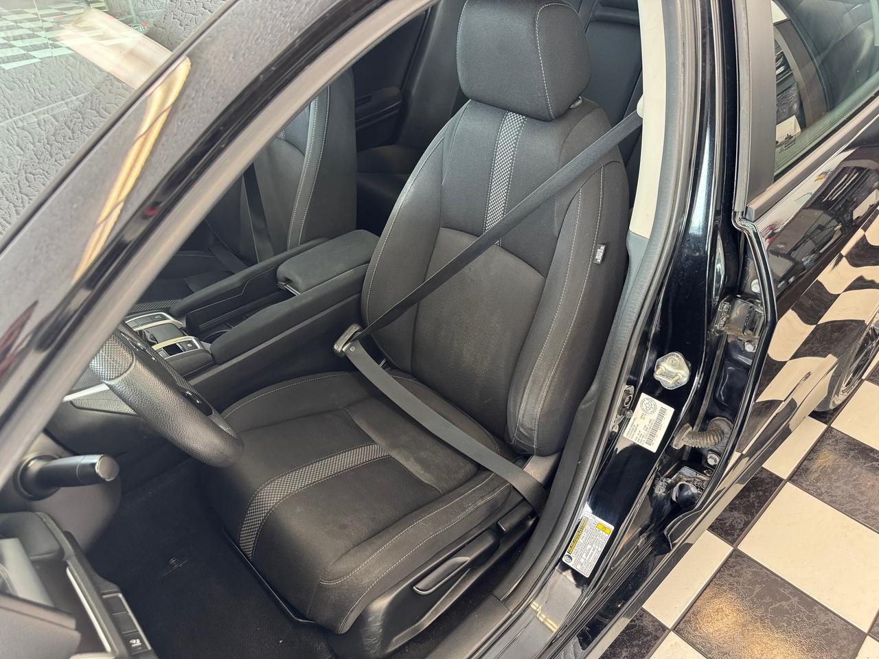 2019 Honda Civic LX Manual+New Tires+Brakes+ACCIDENT FREE Photo