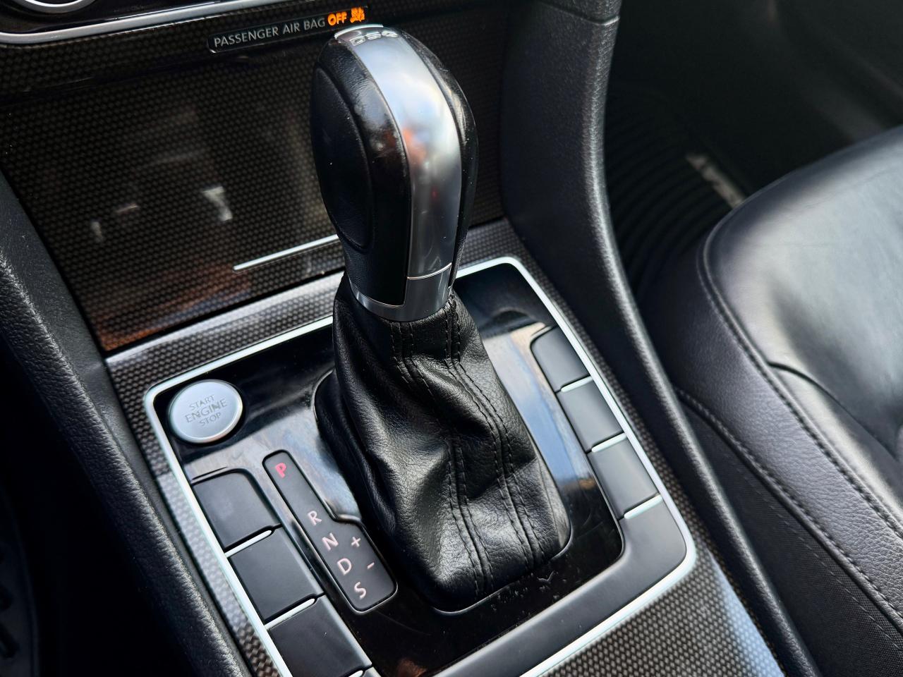 2013 Volkswagen Passat FINANCING AVAILABLE Photo12