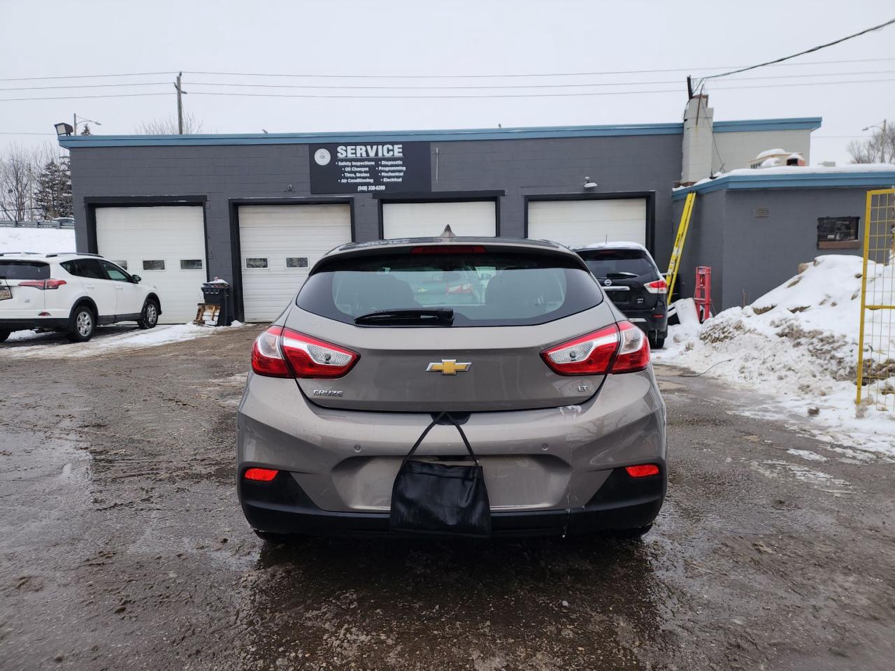 2017 Chevrolet Cruze LT l Remote Start l Heated Seats l Fuel Efficient