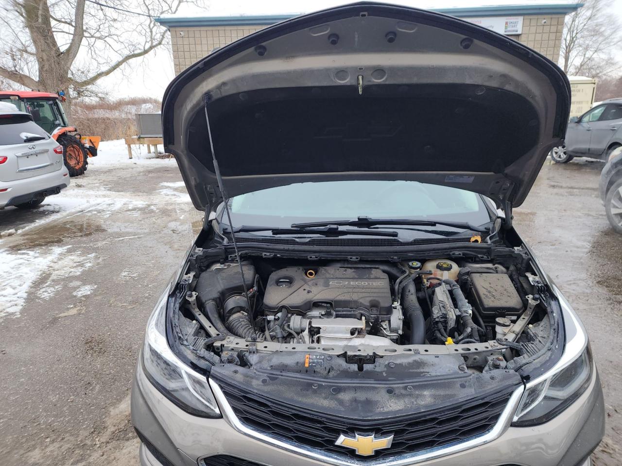 2017 Chevrolet Cruze LT l Remote Start l Heated Seats l Fuel Efficient