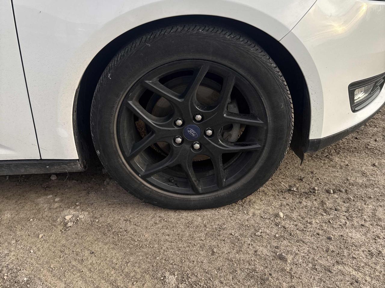 2016 Ford Focus SE - LOW KM, HEATED SEATS & STEERING WHEEL! CLEAN! Photo12