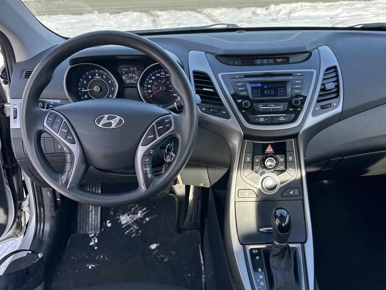 2015 Hyundai Elantra GL - ONLY 38,000KM!! AUTO, HEATED SEATS, A/C!! Photo33