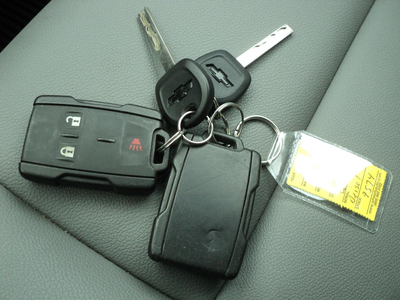 2019 Chevrolet Silverado 3500 HD WT CrewCab 4WD 6.6L8cylDiesel 6'7"Box Photo