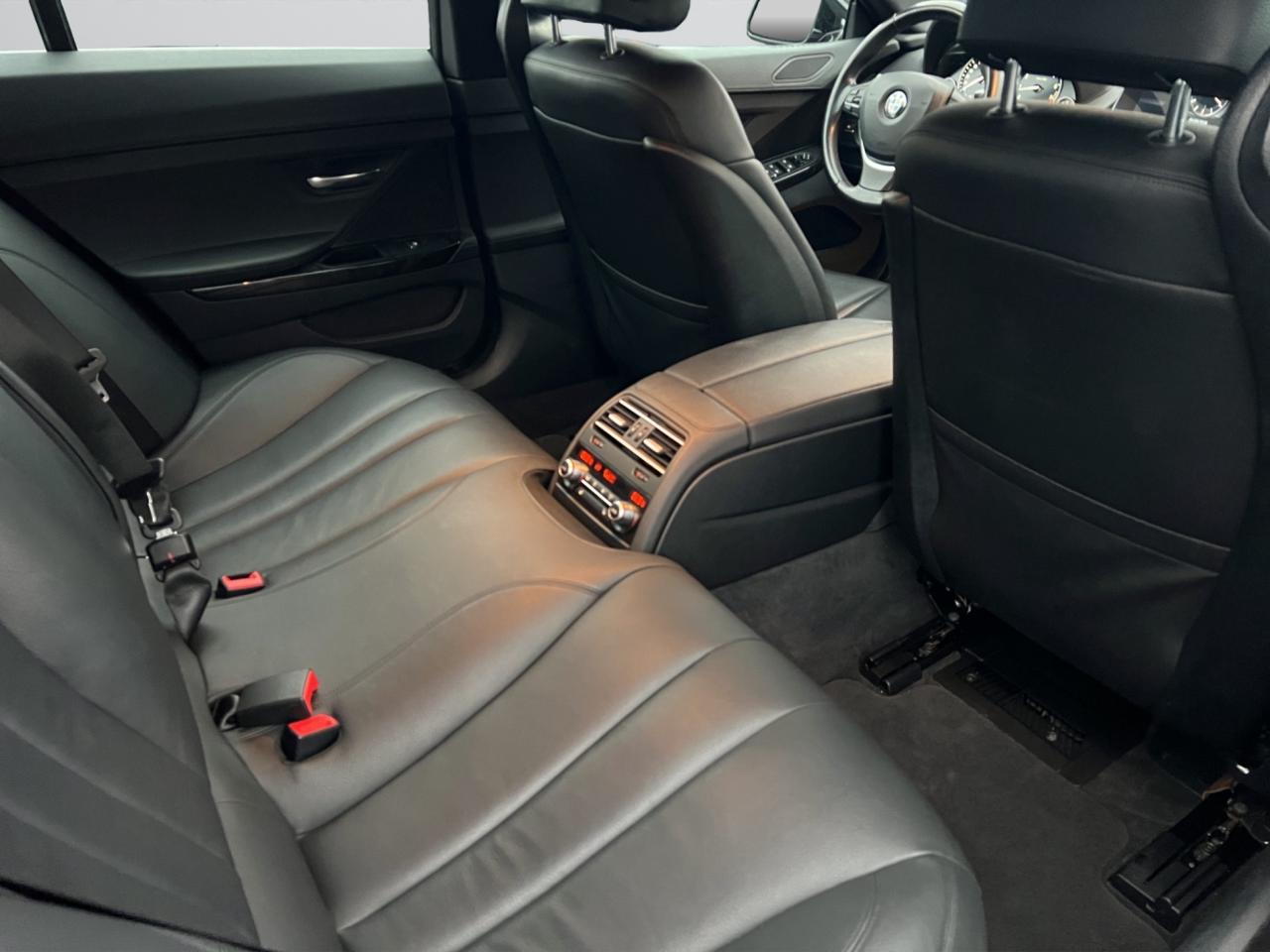 2017 BMW 6 Series 640i XDrive AWD Gran Coupe - Low Low Kms !! Photo