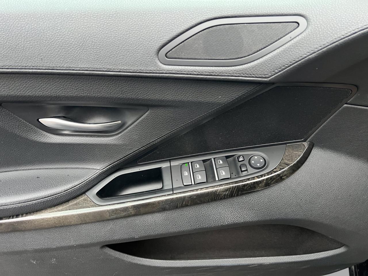 2017 BMW 6 Series 640i XDrive AWD Gran Coupe - Low Low Kms !! Photo