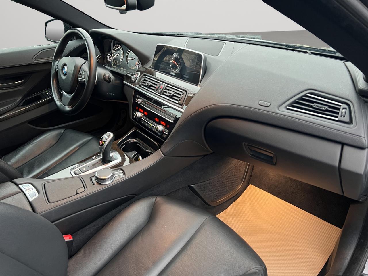 2017 BMW 6 Series 640i XDrive AWD Gran Coupe - Low Low Kms !! Photo