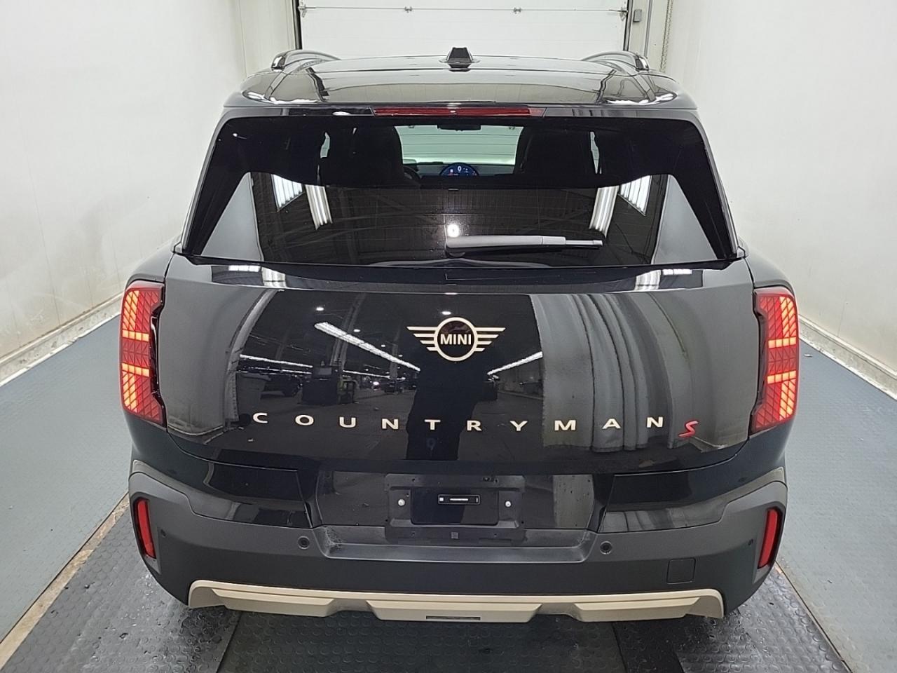 2025 MINI Cooper Countryman COOPER S ALL4 - AWD - Moonroof - Blind Spot Monitor !! Photo3